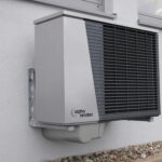 Swamp Coolers vs. Air Conditioning: Which is Right for Your Business?