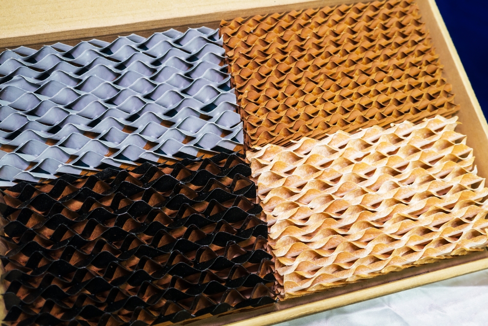 Honeycomb evaporative cooling store pads