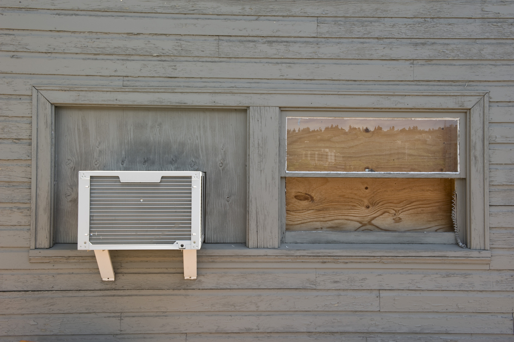 Air conditioner in an abandoned house